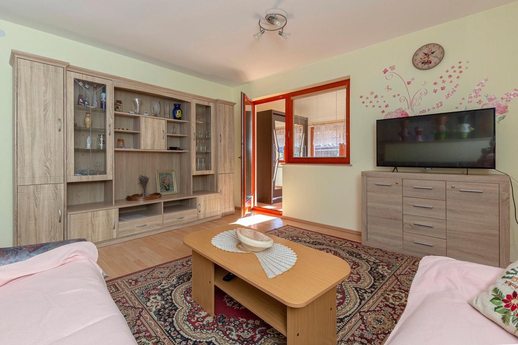 Apartment Pr' Kavac Ratece ภายนอก รูปภาพ