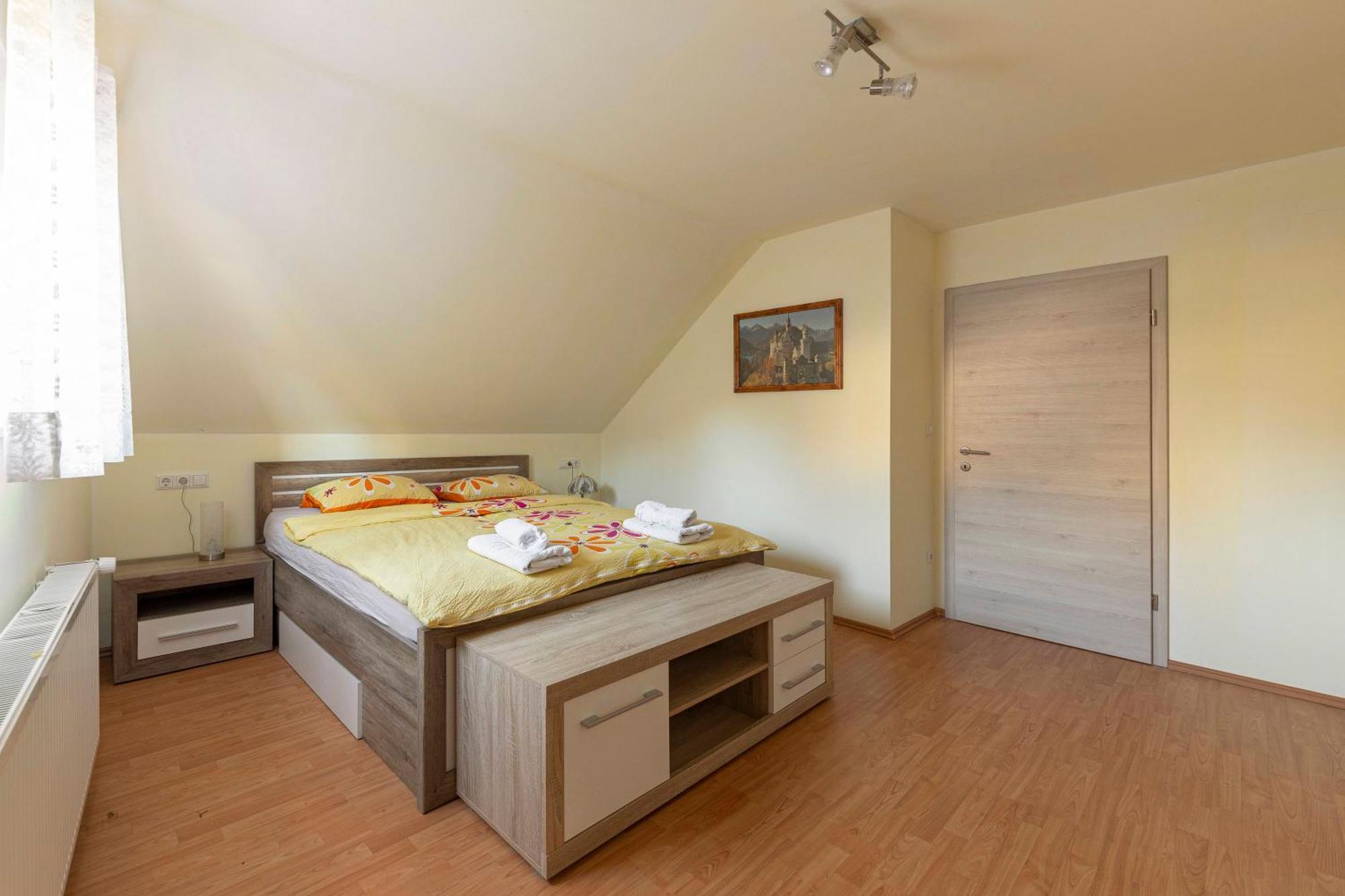 Apartment Pr' Kavac Ratece ภายนอก รูปภาพ