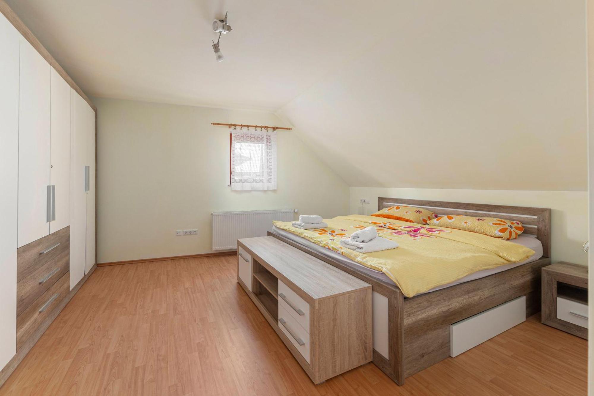 Apartment Pr' Kavac Ratece ภายนอก รูปภาพ